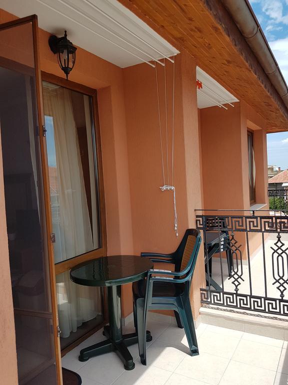 Guest House Markovi أهيلوي المظهر الخارجي الصورة