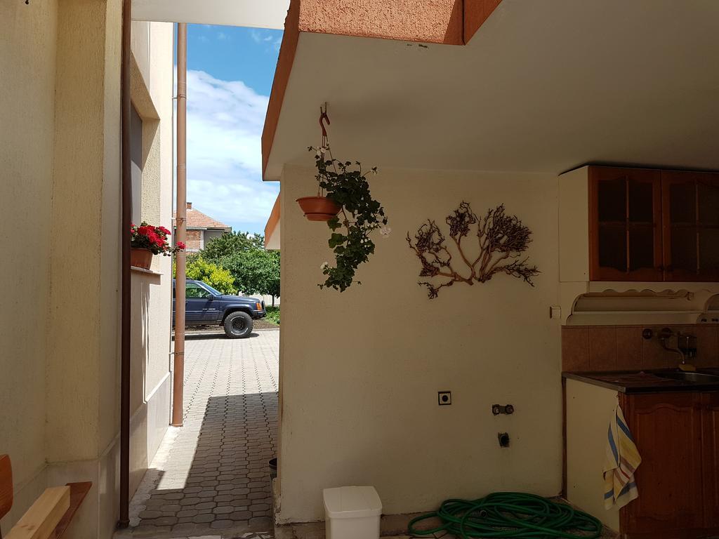 Guest House Markovi أهيلوي المظهر الخارجي الصورة